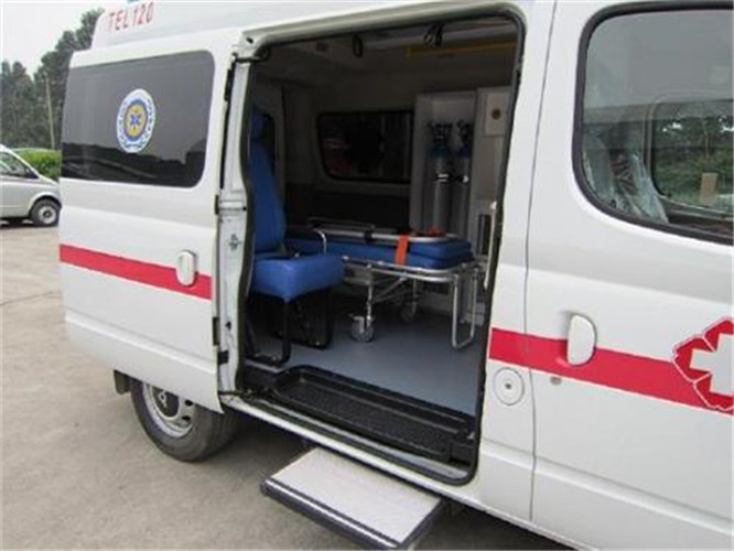 金城江救护车出租服务案例7